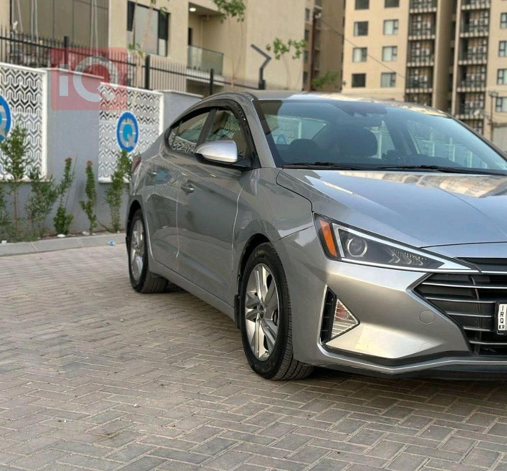 هیوندای ئەلەنترا